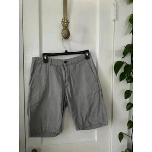 AXIST Men’s size 30 Gray shorts
